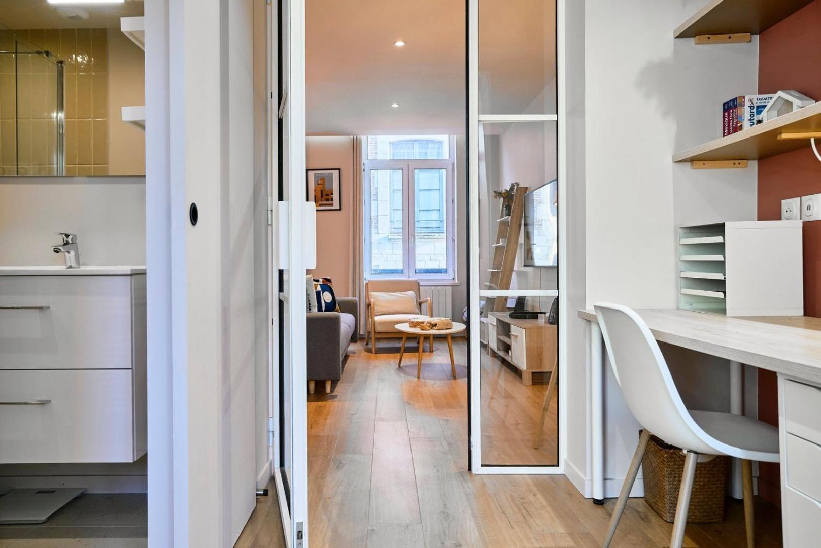 Apartment With Parking In The Heart Of Old リール エクステリア 写真