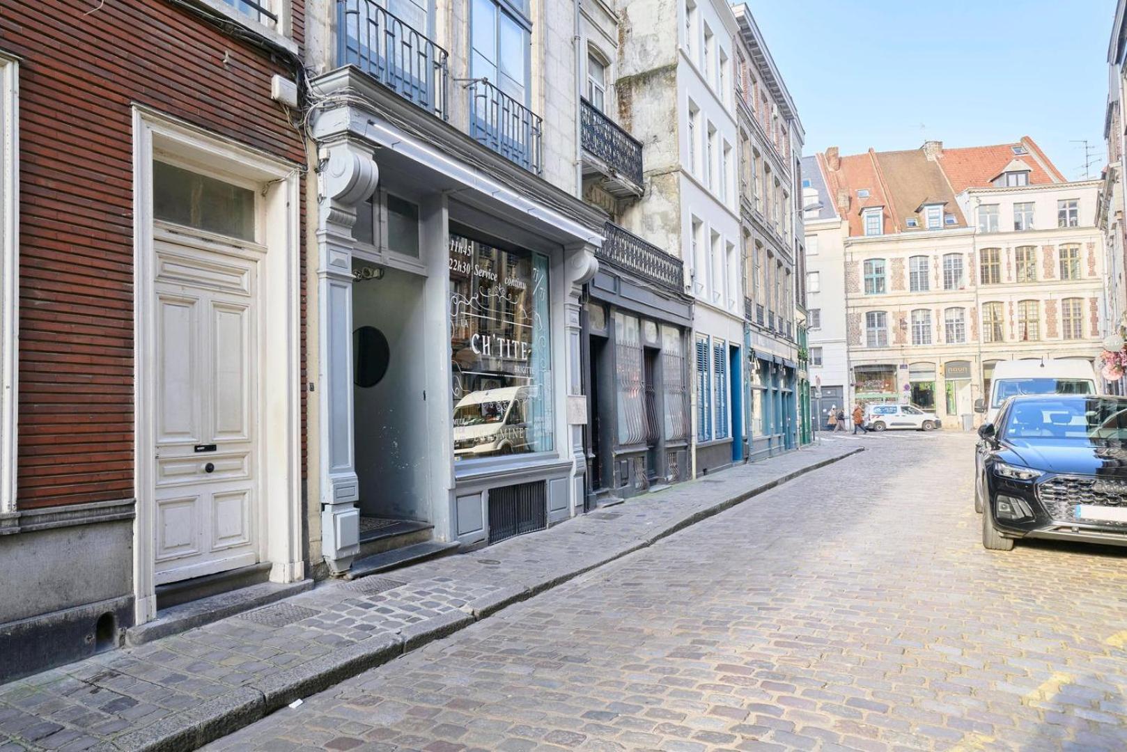 Apartment With Parking In The Heart Of Old リール エクステリア 写真